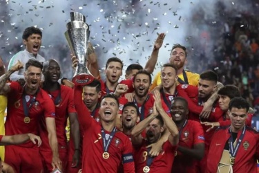 c罗带领葡萄牙拿过什么冠军？c罗带领葡萄牙夺冠是哪一年?